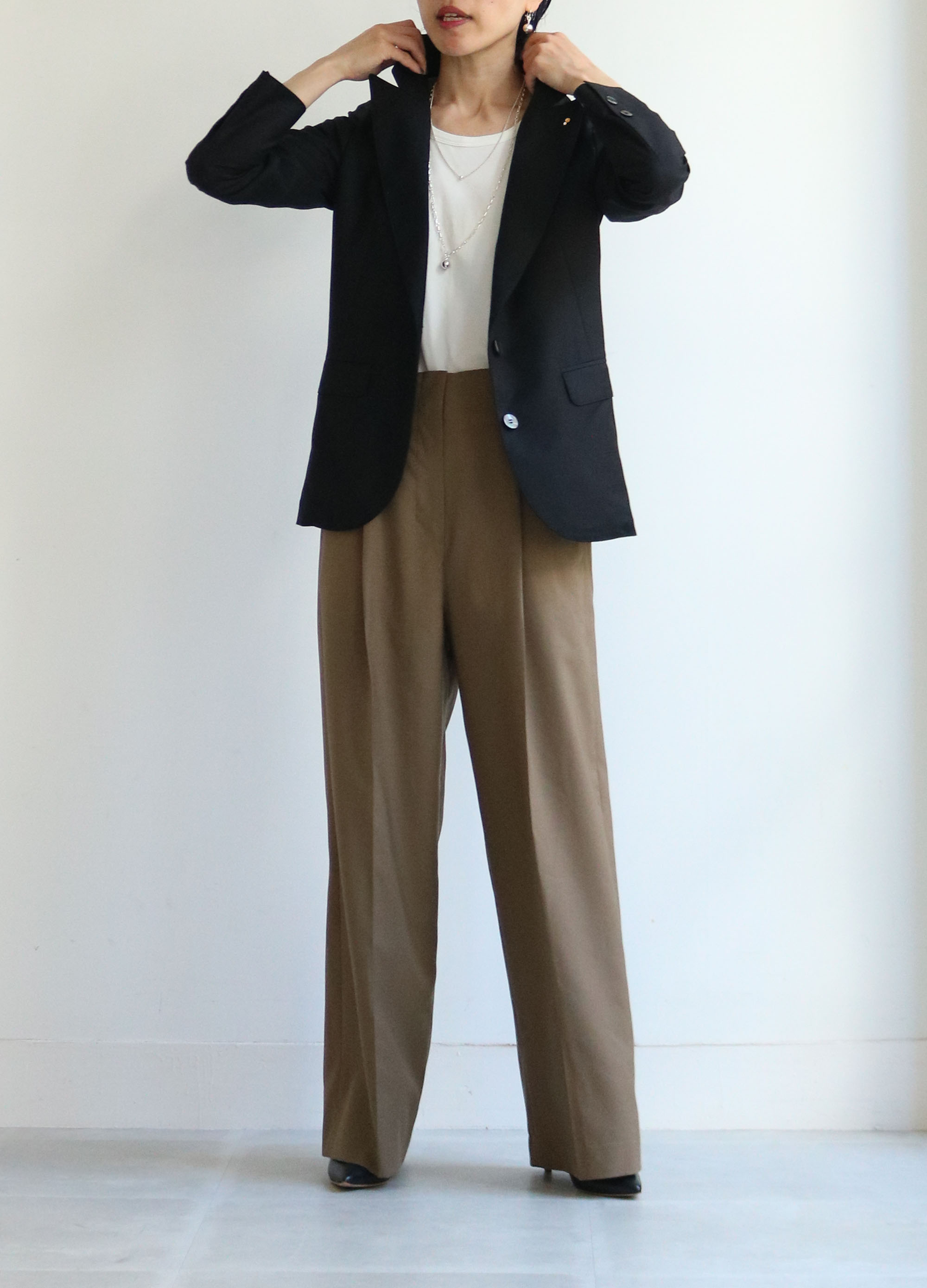 テーラードタックパンツ