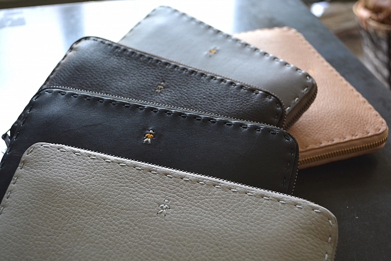 HENRY BEGUELINWALLET OCEAN CUOIO / NEROMULTI OMINOエンリー