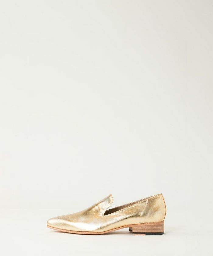 Esquivel Liz, Gold Distressed, Flower toe Medallion Shoes 