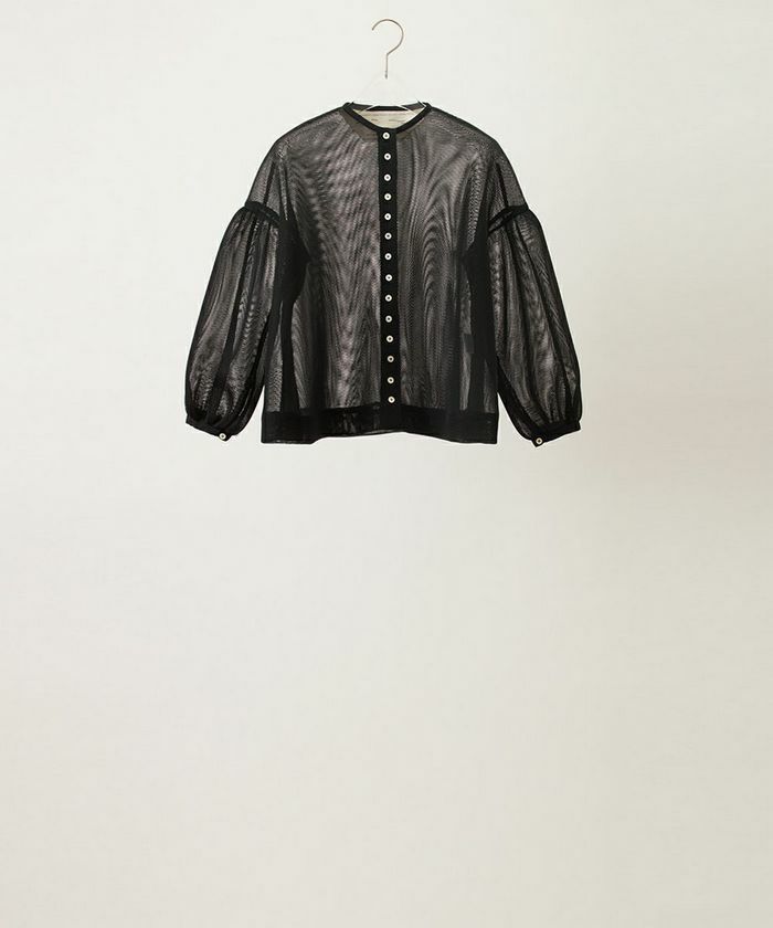 エバゴス高密度サテン襟なしブラウス BLACK - シャツ/ブラウス(長袖/七分)